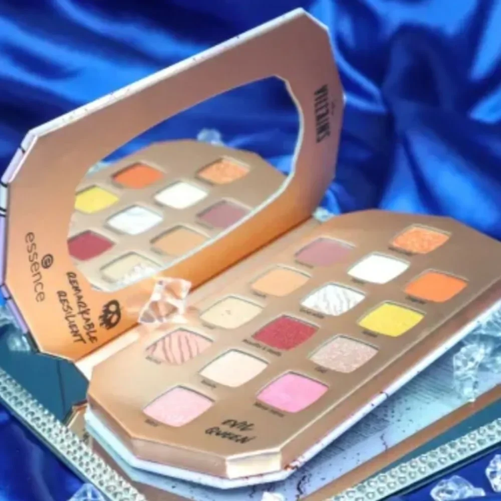 Essence X Disney Villians Evil Queen‎ Eyeshadow Palette